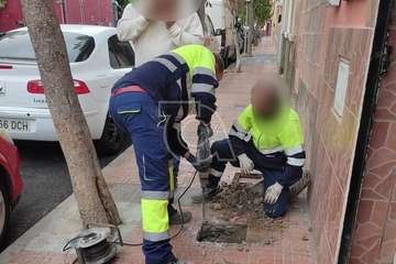 Dos familias de Los Llanos de Telde, con cinco menores a su cargo, denuncian el corte de suministro de agua/TA.